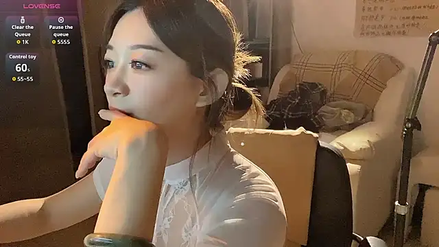 Xiaojuzi- online show from April 2026 01:31:02 PM