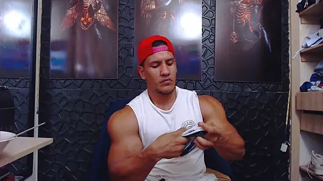 viktor herrera online show from April 2026 07:58:01 PM