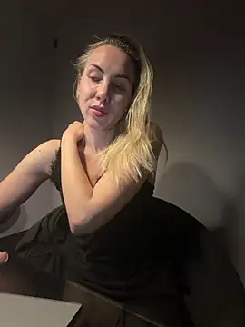 ElenaWhitmore online show from June 2026 10:30:02 PM
