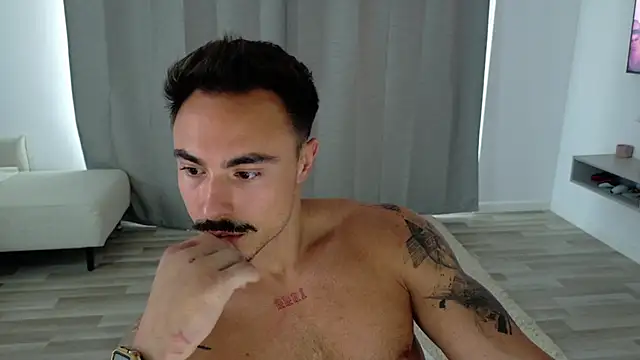 Snapshot of Master_Lukas chatting on June 2026 04:20:02 PM Master Lukas online show from June 2026 04:20:02 PM