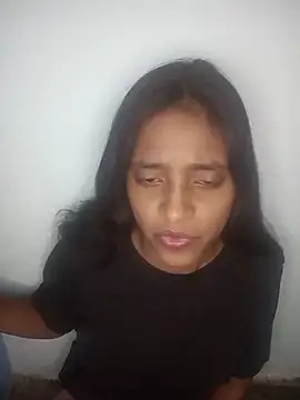 Snapshot of nikita_ranii chatting on June 2026 06:49:01 PM nikita ranii online show from June 2026 06:49:01 PM