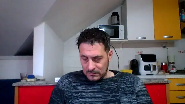 Snapshot of colosone chatting on February 2026 11:38:02 AM colosone online show from February 2026 11:38:02 AM