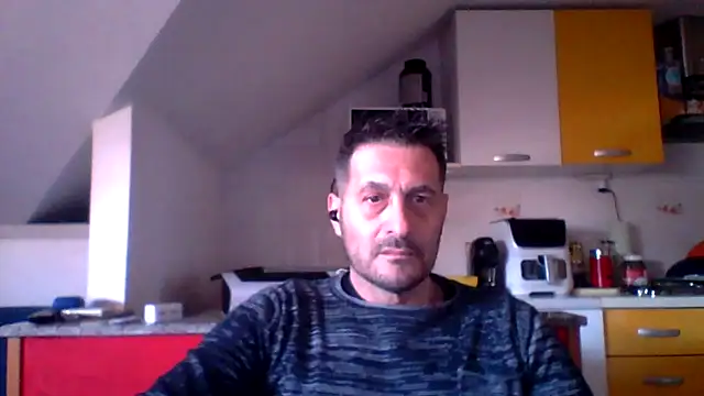 Snapshot of colosone chatting on February 2026 09:40:01 AM colosone online show from February 2026 09:40:01 AM