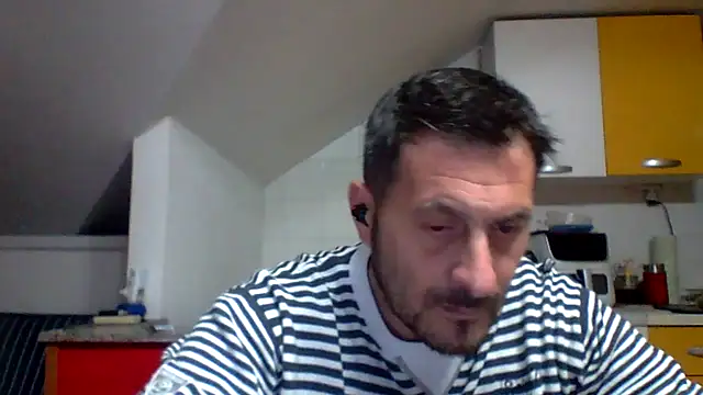 Snapshot of colosone chatting on March 2026 06:00:01 PM colosone online show from March 2026 06:00:01 PM