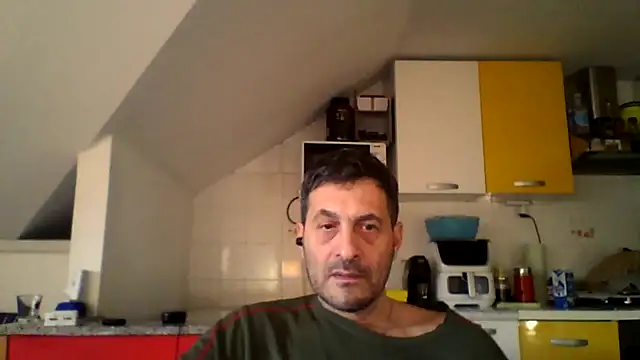 Snapshot of colosone chatting on March 2026 06:07:01 AM colosone online show from March 2026 06:07:01 AM