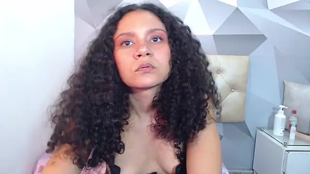 Snapshot of Little18Doll chatting on May 2026 09:30:02 PM Little18Doll online show from May 2026 09:30:02 PM