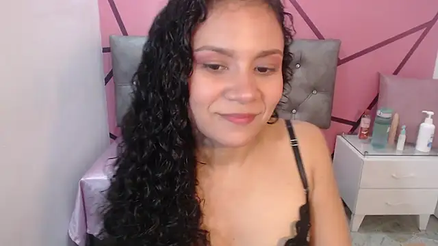 Snapshot of Little18Doll chatting on May 2026 11:03:02 PM Little18Doll online show from May 2026 11:03:02 PM