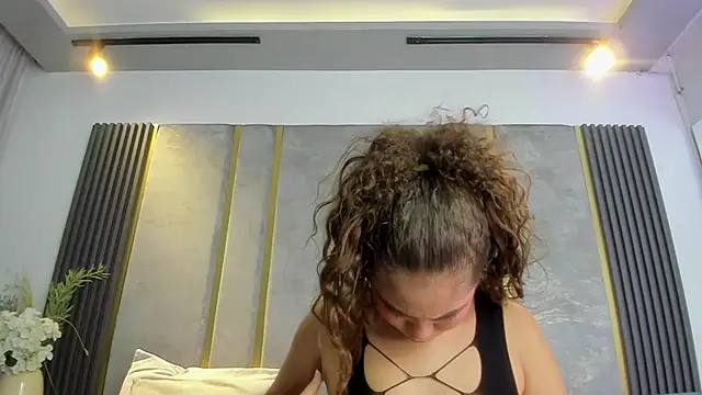 CamilaCastillo online show from March 2026 07:57:01 PM