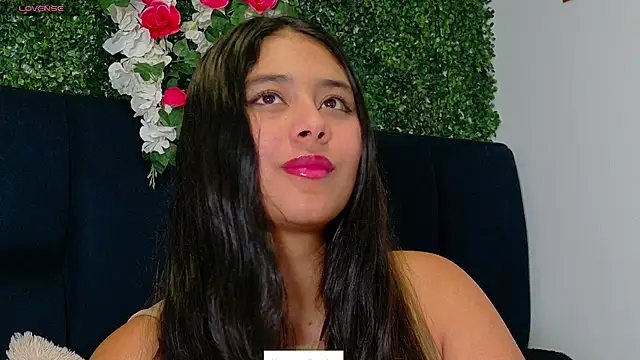 Snapshot of AnnaSmiles chatting on May 2026 07:20:02 PM AnnaSmiles online show from May 2026 07:20:02 PM