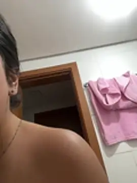 martinakawj online show from January 2026 03:52:02 AM