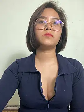 lunababycute online show from January 2026 12:54:02 PM