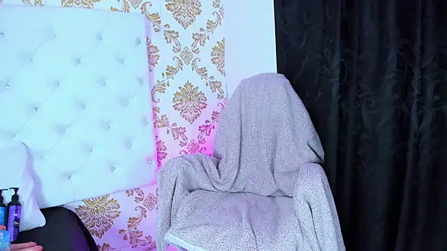 Snapshot of pinky__bunny chatting on July 2026 02:35:02 AM pinky bunny online show from July 2026 02:35:02 AM