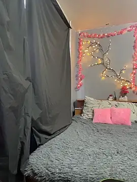 Adele Shy  online show from February 2026 06:09:01 AM