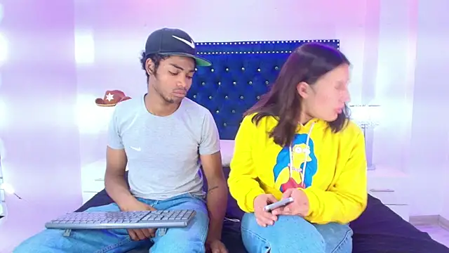 Cristal and luke online show from April 2026 03:31:02 AM