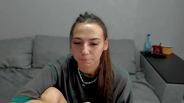 Snapshot of AnnaMized chatting on February 2026 05:11:02 AM AnnaMized online show from February 2026 05:11:02 AM