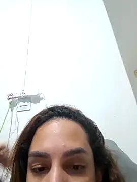 ofjuliaa online show from April 2026 04:53:01 AM