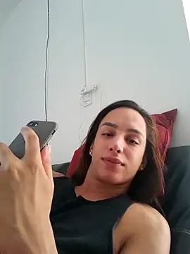 ofjuliaa online show from April 2026 01:14:01 PM