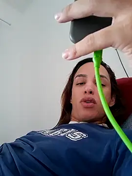 ofjuliaa online show from April 2026 03:04:01 PM