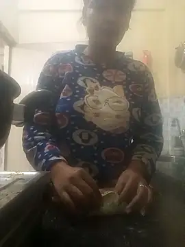 sakina121 online show from January 2026 01:27:02 PM