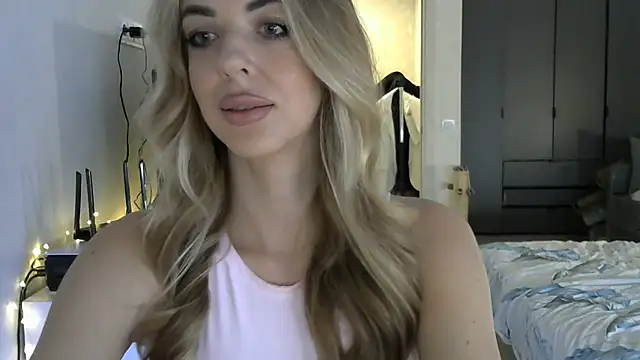 LizaSweetyq online show from February 2026 10:02:01 AM