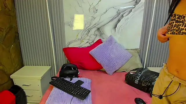 miarose 69 online show from April 2026 02:18:01 AM