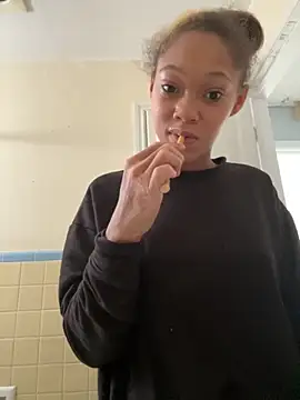 Tamiii420 online show from March 2026 02:54:02 PM