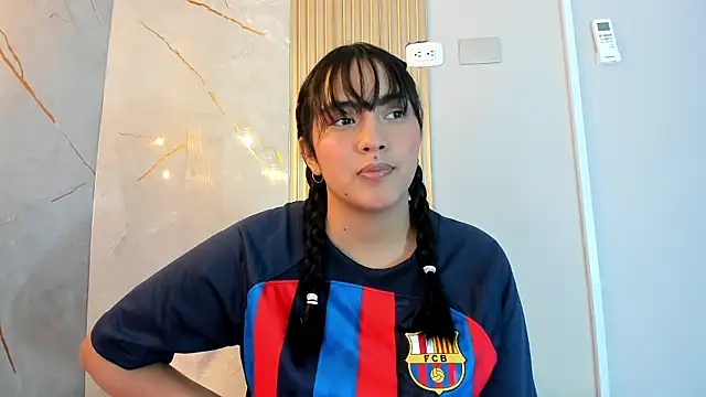 AlanaBlair  online show from January 2026 07:37:02 PM