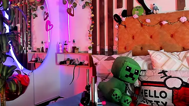 MeowMota  online show from February 2026 06:06:01 PM