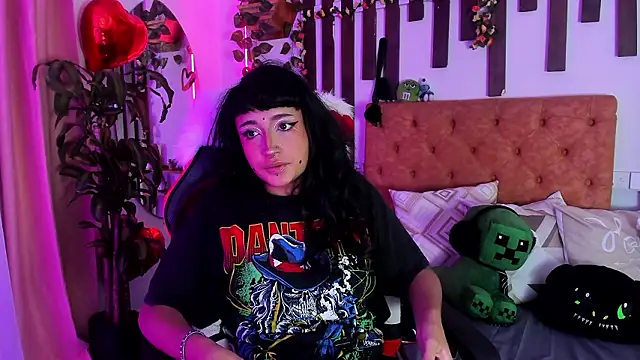 MeowMota  online show from March 2026 06:14:01 PM