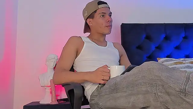 Marcus Moreno online show from February 2026 12:29:01 AM