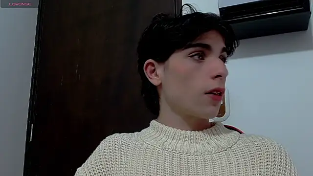 lilithot23 online show from January 2026 07:19:01 PM