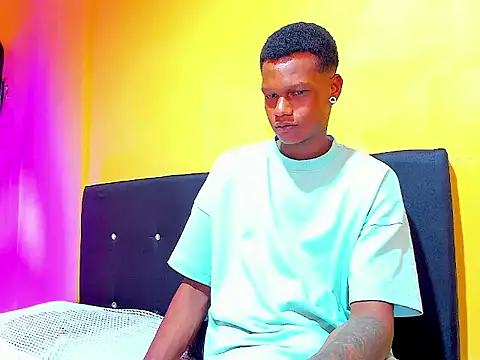 aunstin mohamme online show from January 2026 08:00:02 PM