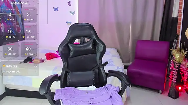 lune rose online show from March 2026 05:28:01 PM