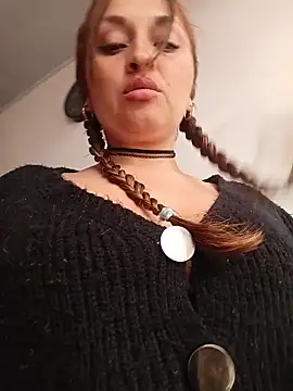 Alejandra N online show from April 2026 07:48:01 PM