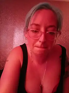 mommamilf69 online show from January 2026 10:29:01 AM