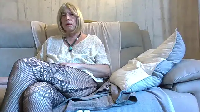 Helinetrav online show from March 2026 07:24:02 AM