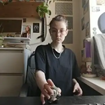 Shy Bamby online show from April 2026 11:25:01 AM