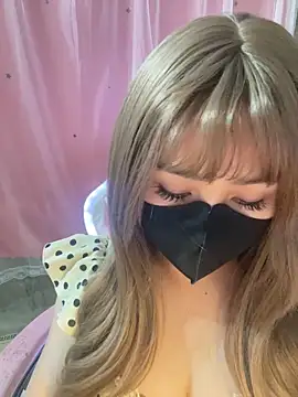 -Violet-t online show from April 2026 01:39:02 PM