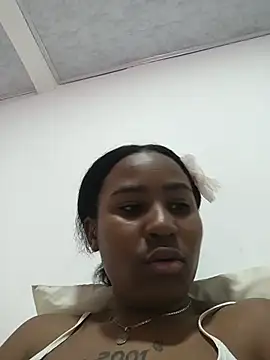 Snapshot of Negraamara chatting on July 2026 03:32:01 AM Negraamara online show from July 2026 03:32:01 AM