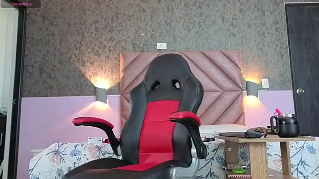 tabata monroe online show from March 2026 07:20:02 PM