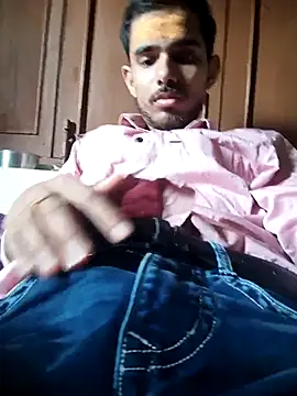 Rajkuma12345 online show from February 2026 06:32:02 AM