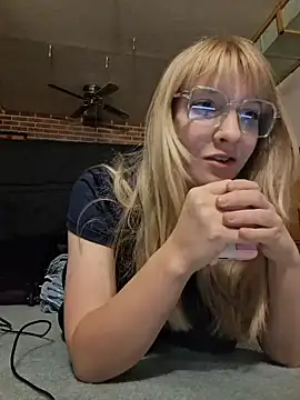 Snapshot of BunnySnowFlake chatting on June 2026 02:32:02 AM BunnySnowFlake online show from June 2026 02:32:02 AM