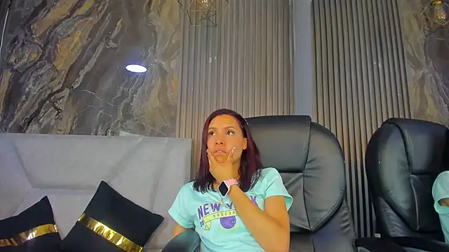 GraceAlexa12 online show from April 2026 03:37:02 PM