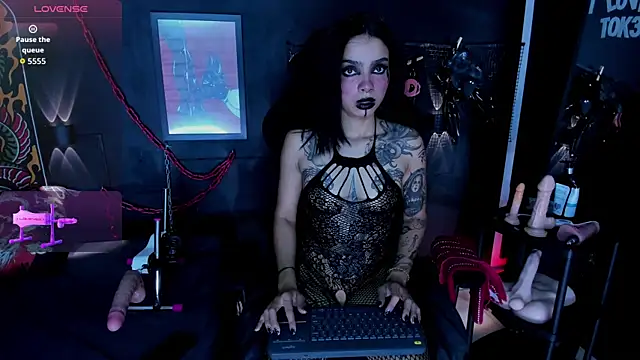 Snapshot of Electra_Darkk chatting on May 2026 05:07:02 PM Electra Darkk online show from May 2026 05:07:02 PM