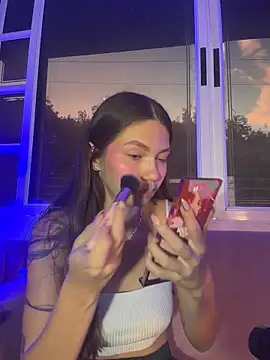 EmmaJhoons online show from January 2026 11:37:02 AM