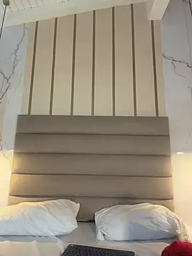 EmmaJhoons online show from March 2026 10:08:02 AM