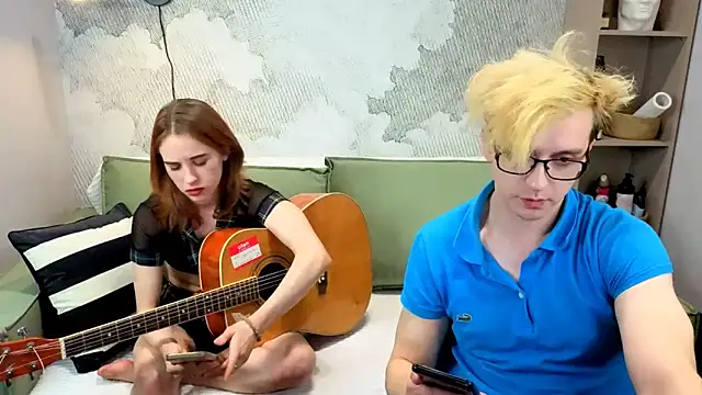 Snapshot of TemptCouple chatting on January 2026 02:55:02 PM TemptCouple online show from January 2026 02:55:02 PM