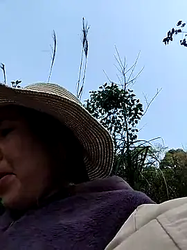 feli-00 online show from January 2026 05:35:01 AM