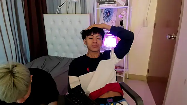 davincihugecock online show from April 2026 07:07:02 PM