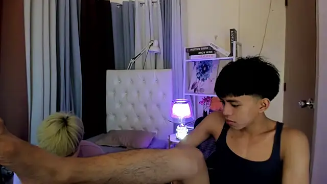 davincihugecock online show from April 2026 07:59:01 PM